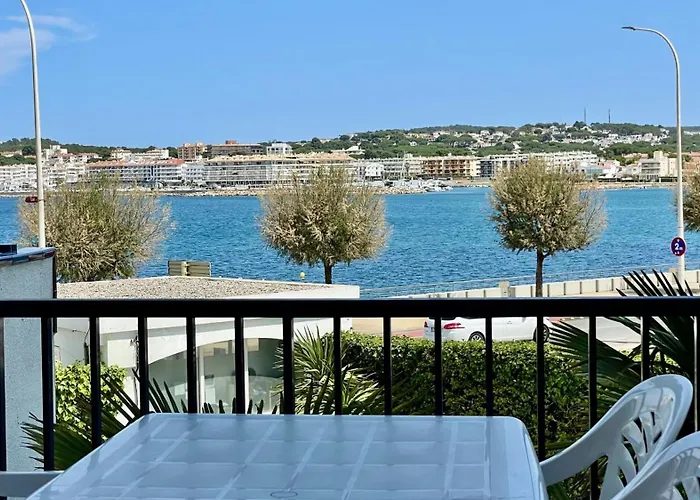 Passeig Del Mar 01 דירה L' Escala