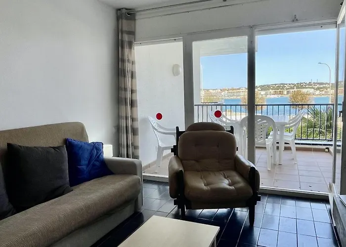 Passeig Del Mar 01 דירה